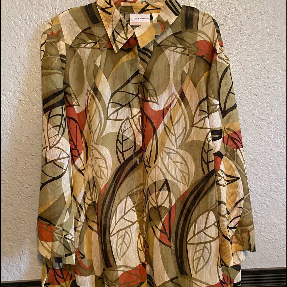 Women’s Blouse